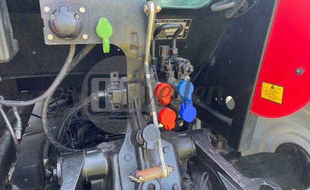 Tractor