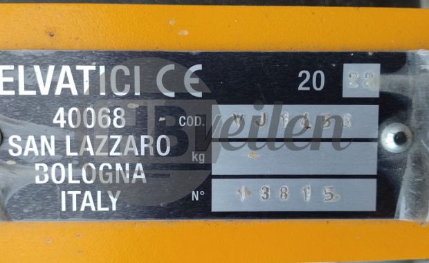 Spitmachine