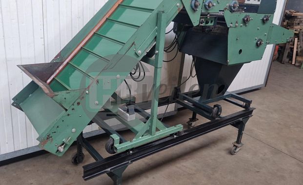 Telmachine met elevator