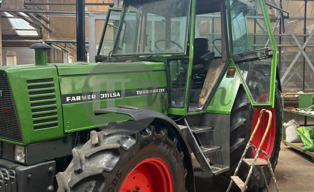 Tractor