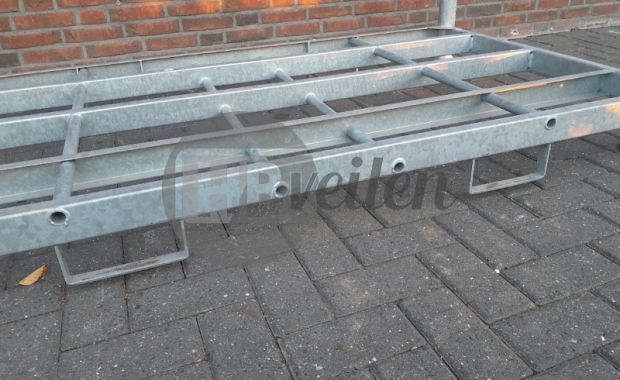 Verzinkte Stapelrekken 