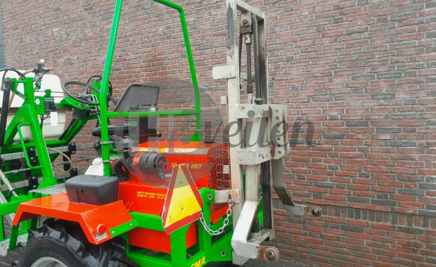 Portaaltractor / Zelfrijdende werktuig