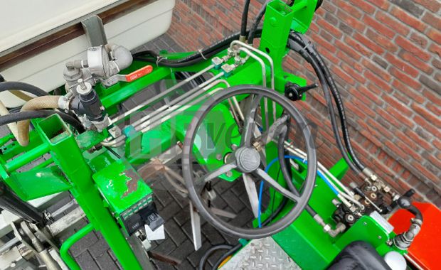 Portaaltractor / Zelfrijdende werktuig