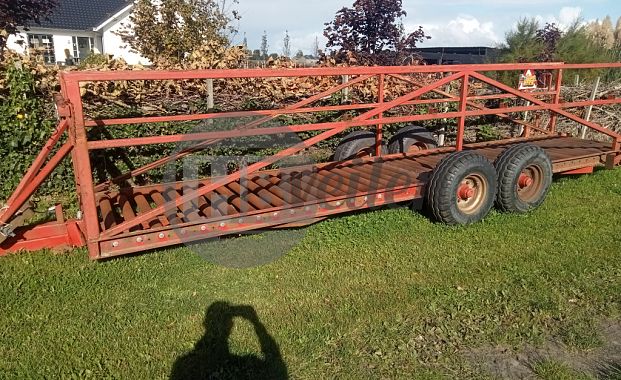 Gevraagd: kistenwagen