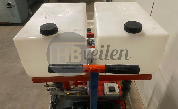 Motorvatspuit / Spuitwagen