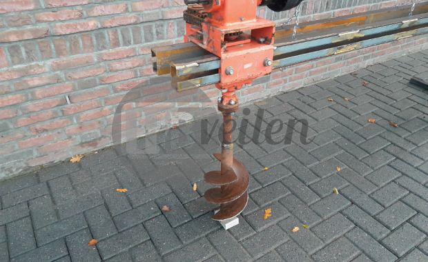 Plantgatenboormachine