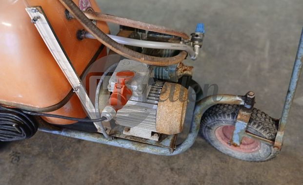 Spuitwagen / Motorvatspuit