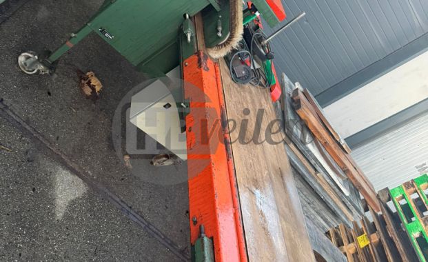 Ontbolmachine met bosband