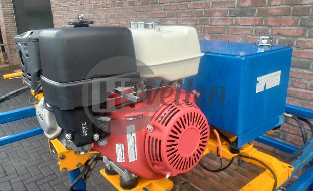 Rondsteekmachine & Snoeimachine Combi