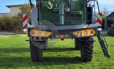  Spuitmachine / Zelfrijdende spuit