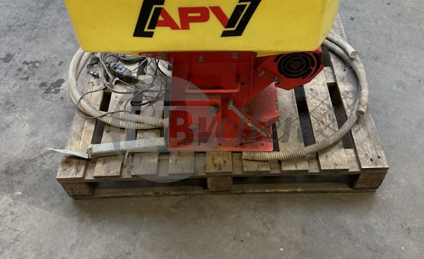 APV strooier