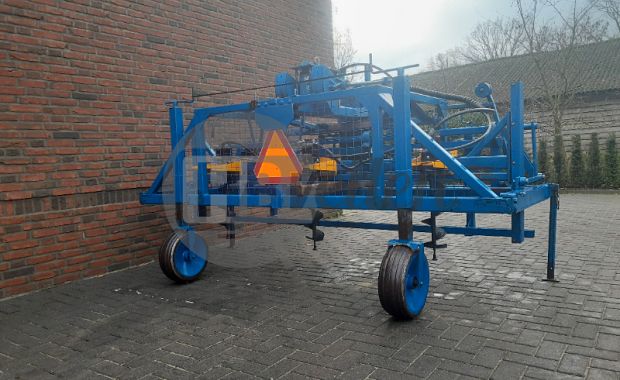 Plantgatenboormachine