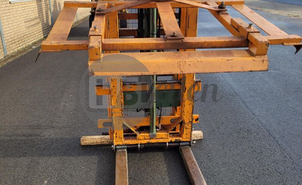 Hefmast met kistenklem