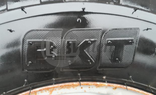 Landbouwbanden op velgen