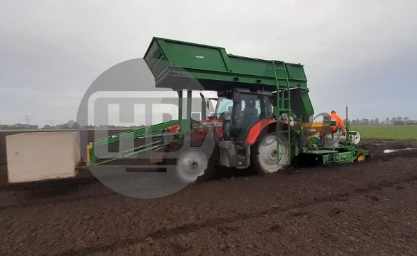 Plantdak met voorlader