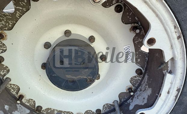 Tractor met klepelmaaier