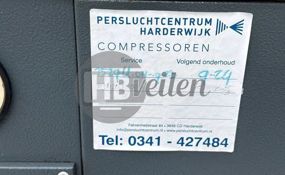 Compressor met luchtdroger 