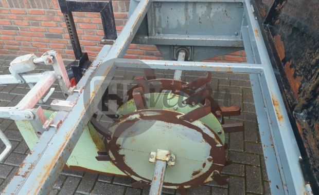 Sleuvenfrees / Plantmachine