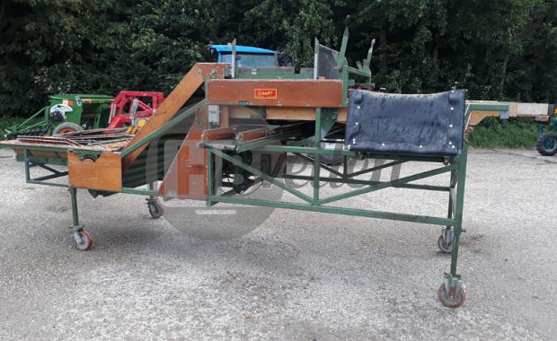 Schoningsmachine   voorsorteerder