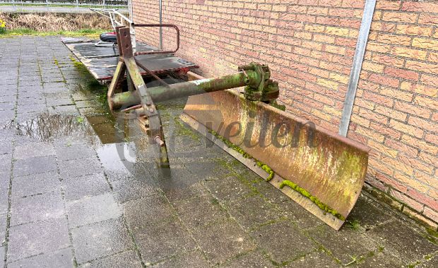 Grond- / sneeuwschuif