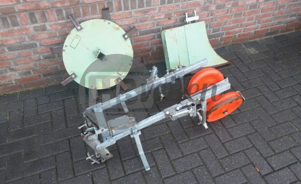 Sleuvenfrees / Plantmachine