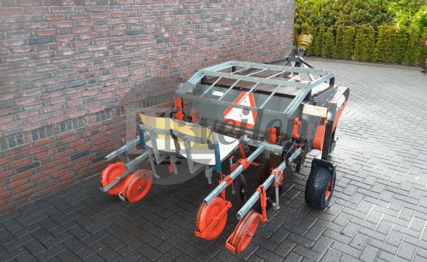 Sleuvenfrees / Plantmachine met Plantelementen