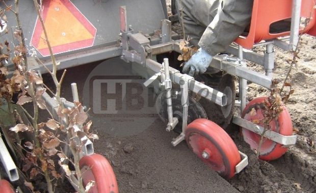 Sleuvenfrees / Plantmachine met Plantelementen