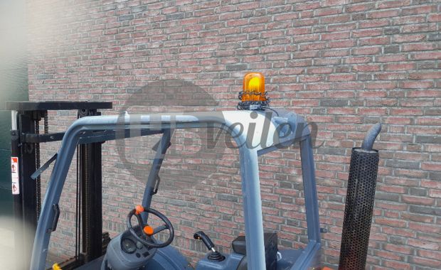 Terreinheftruck
