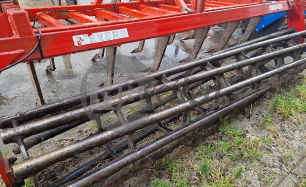 Cultivator 
