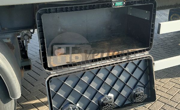 Transportwagen met laadklep