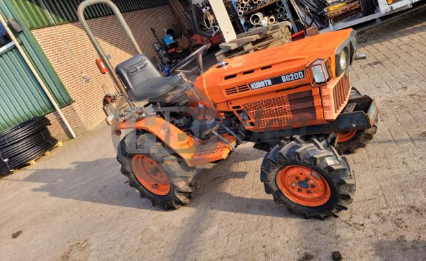 Tractor