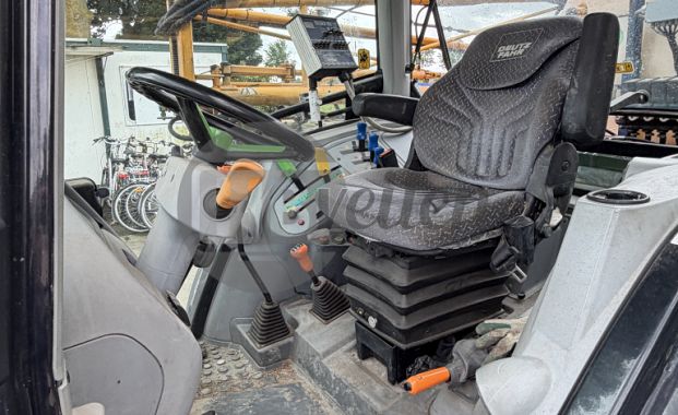 Tractor  