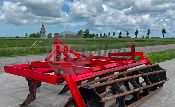 Cultivator 