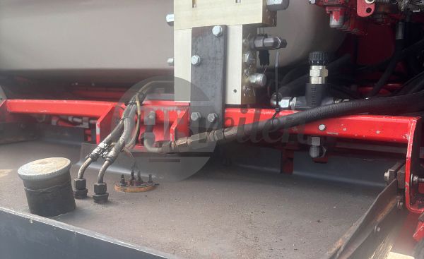 Zelfrijdende spuitmachine