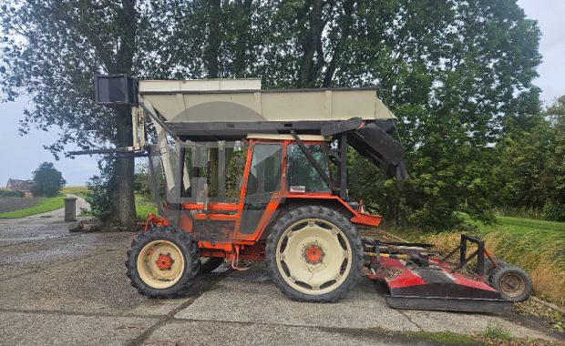Tractor met plantdak