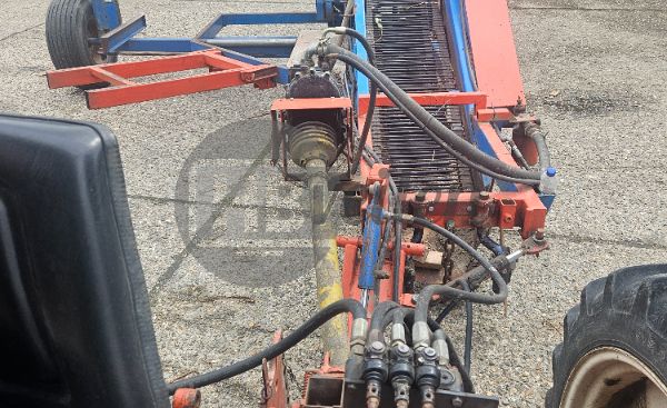 Tracor met Rooimachine