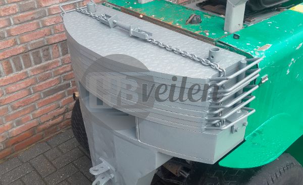 Veldheftruck / Terreintruck