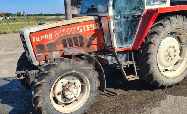 Tractor