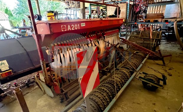 Rotorkopeg met zaaimachine