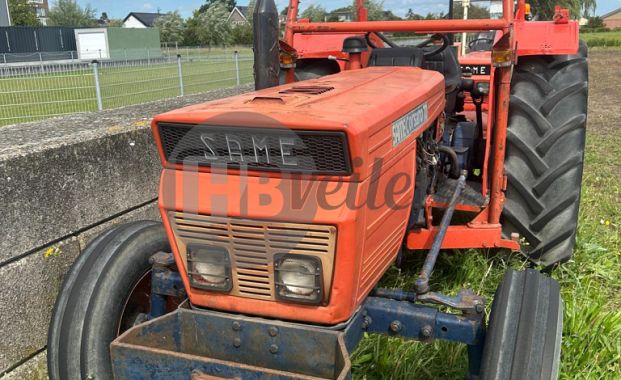 Tractor