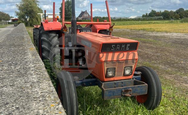 Tractor