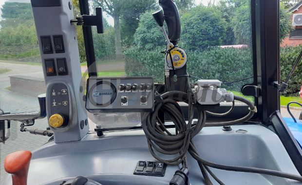 Veldspuit met luchtondersteuning