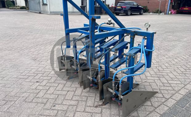  Rijenspuit / kappenspuit