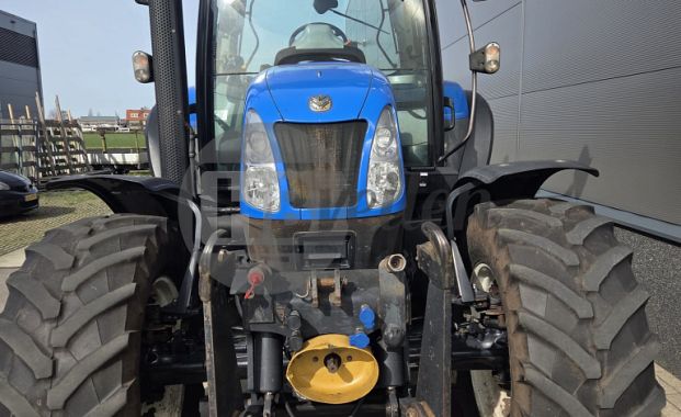 Tractor