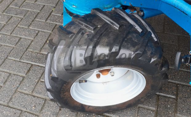 Hoogwerker met dieselmotor