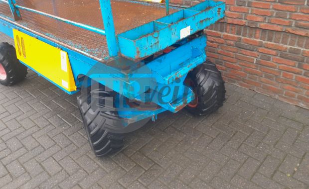 Hoogwerker met dieselmotor