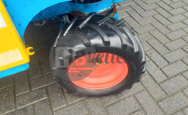 Hoogwerker met dieselmotor