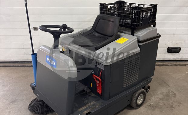 Veegmachine ( nieuw )