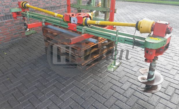 Plantgatenboormachine